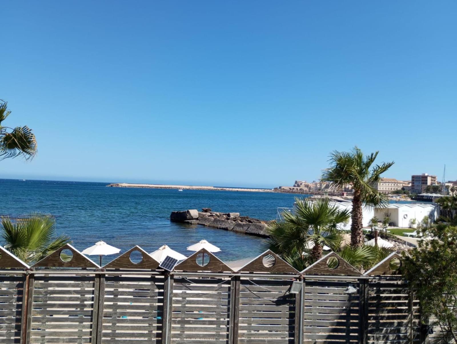 Sea View Apartment Сиракузы Экстерьер фото