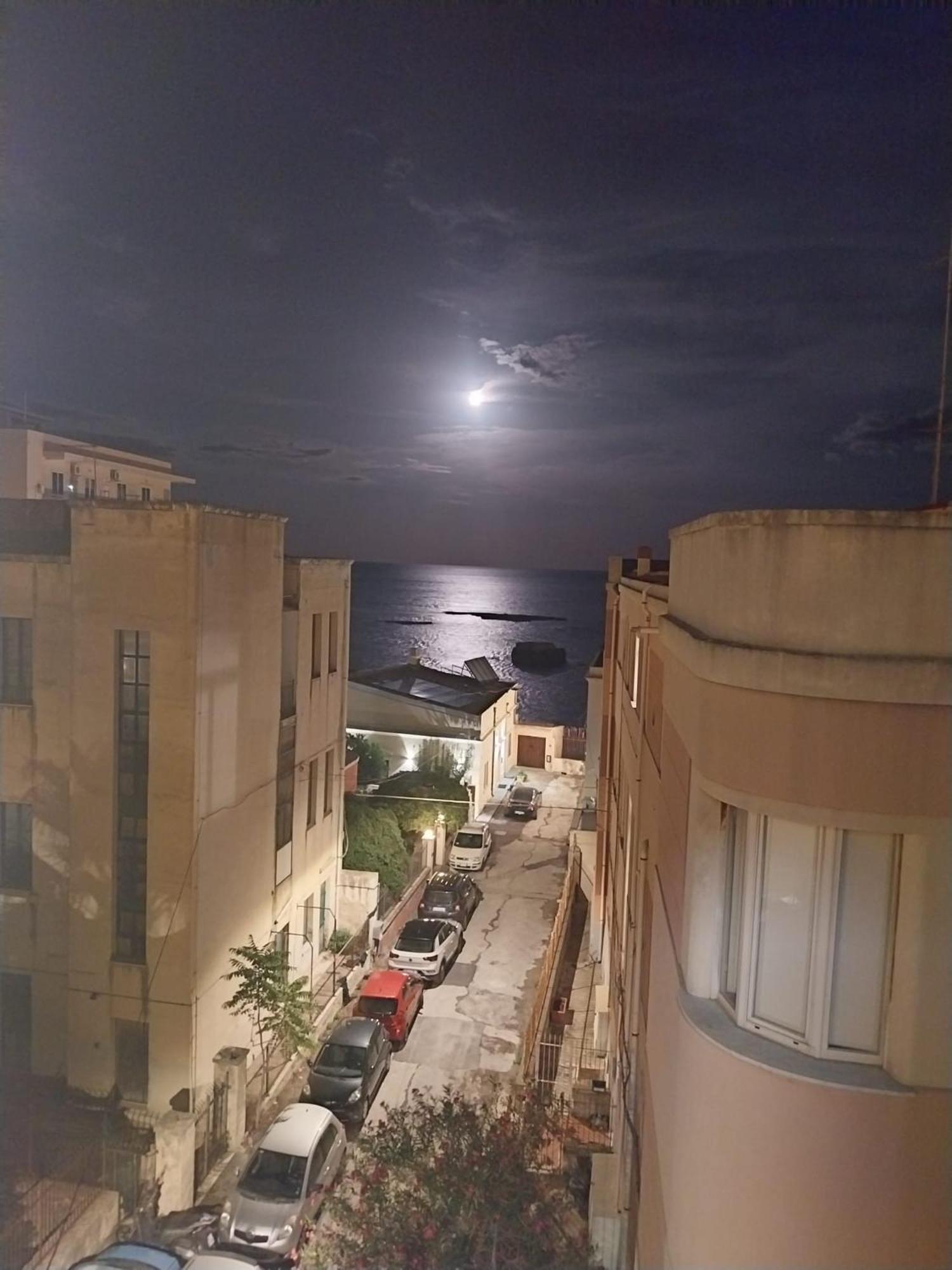 Sea View Apartment Сиракузы Экстерьер фото